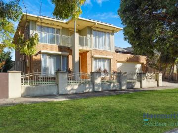 21 Rice Flower Road, SUNSHINE NORTH, VIC 3020