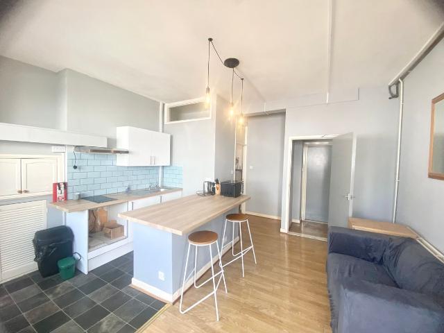 21 Richardson Street, Swansea SA1, 1 bed flat to rent, £850 pcm | PrimeLocation