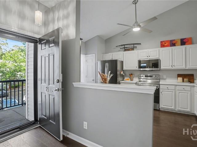 21 River Trace Court