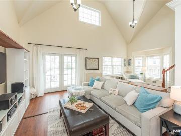 21 Riverbend Court