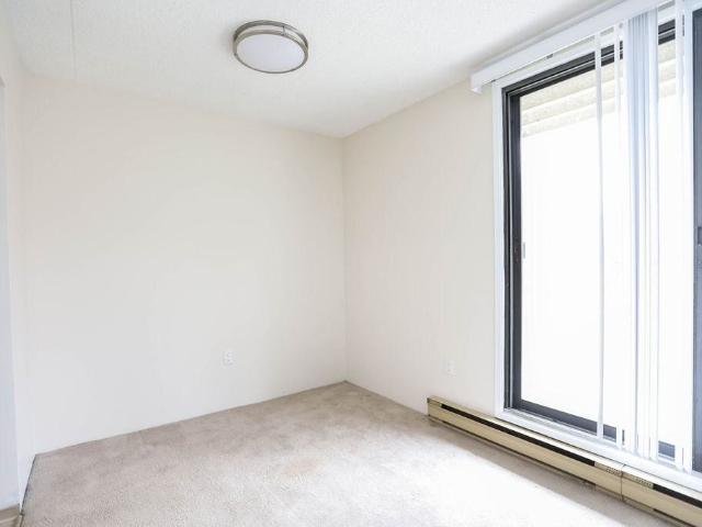 21 Roslyn Road 2 Bedroom Apartment for Rent at 21 Roslyn Rd, Winnipeg, MB R3L 2S8 River Osborne