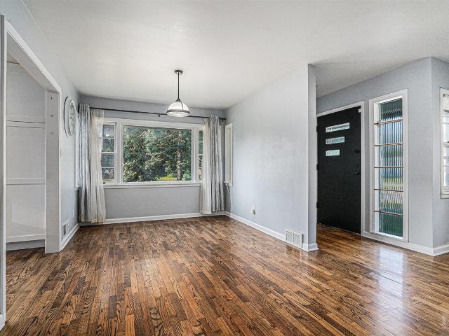 21 S 15th Street