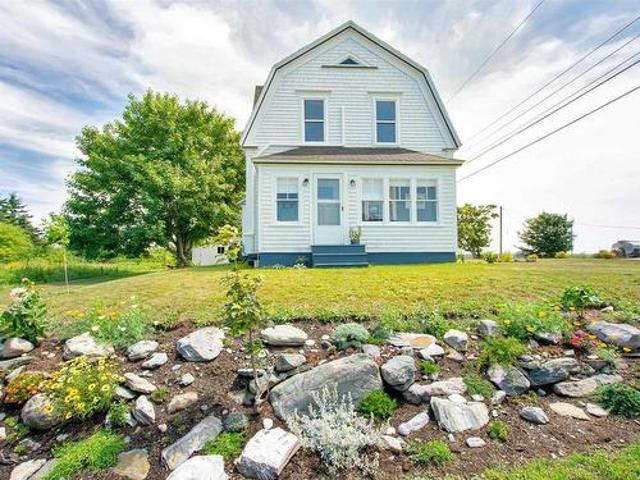 21 Sams Road, West Pubnico, NS, B0W 3S0 house for sale | Listing ID 202619 | Royal LePage