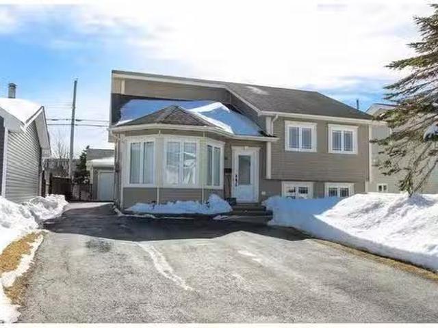 21 Sapphire Crescent, Mount Pearl, NL, A1N 4X7 investment fo.