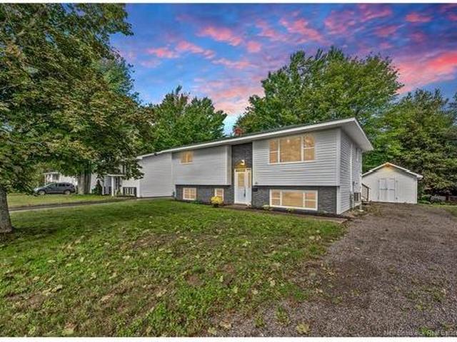 21 Shawn Crt, Riverview, NB, E1B 3R5 house for sale | Listing ID NB147928 | Royal LePage