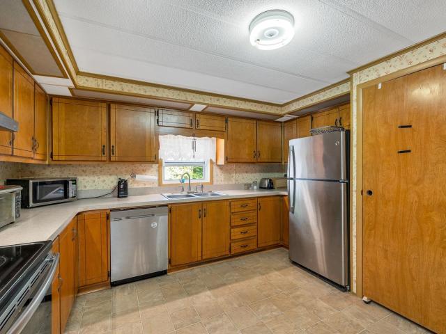 21 Sir Lancelot Drive