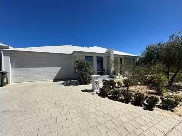 21 Spindle Grove, Jindalee, WA 6036