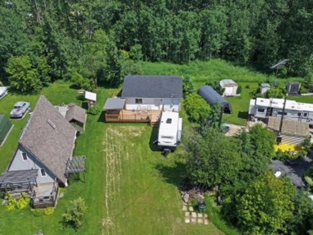 21 Spruce Crescent, Rural Lac Ste. Anne County, AB, T0E 0A0 house for sale | Listing ID E4498 | Royal LePage