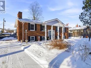 21 Spruce Street, South Stormont, ON, K0C 1M0 house for sale | Listing ID X12757 | Royal LePage
