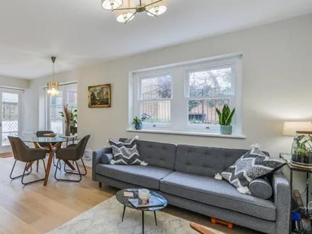 21 Stockwell Park Road, Stockwell Park, London, SW9 0AP, United Kingdom | 2 bed apartment for rent #137933839 | Rentberry