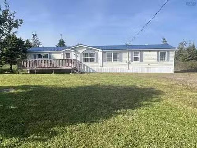 21 Stoddart Drive, Clark'S Harbour, NS, B0W 1P0 house for sa.