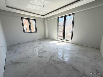 2+1 sultanbeyli merkezde satılık daire