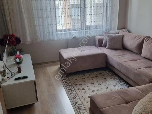 2+1 Sütlüce Mahallesinde İçem Kapısına Cuma Kapısına Yakin Doğu Cephe Sahibinden Satilik