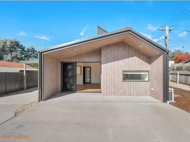21A Collier Street, Curtin House for rent Listed by Bailey Wi.