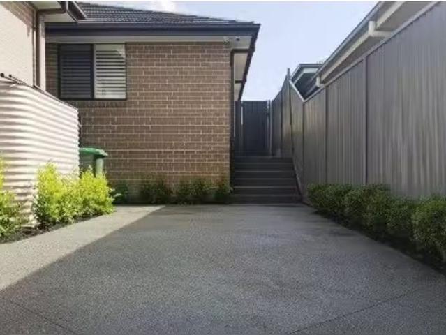 21A Torumba Circuit, SILVERDALE House for rent Listed by Rosi.