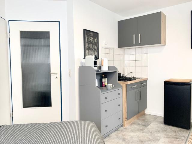 21qm² Business Apartment nah am Tierpark, Bielefeld Amsterdam Apartments for Rent