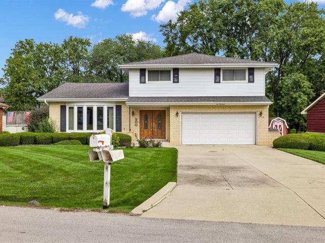 21W200 North Lane