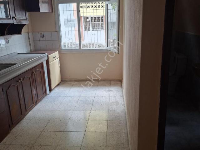 2+1yeşilyurt 2katlı 1,katı Kuzey Güney Açık 12,000tl