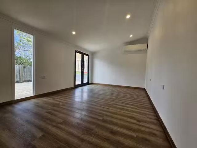 2/204 Oxley Road, Graceville, QLD 4075 Retail for Rent