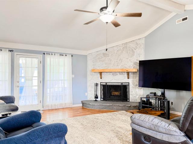 2204 Duncansby Drive