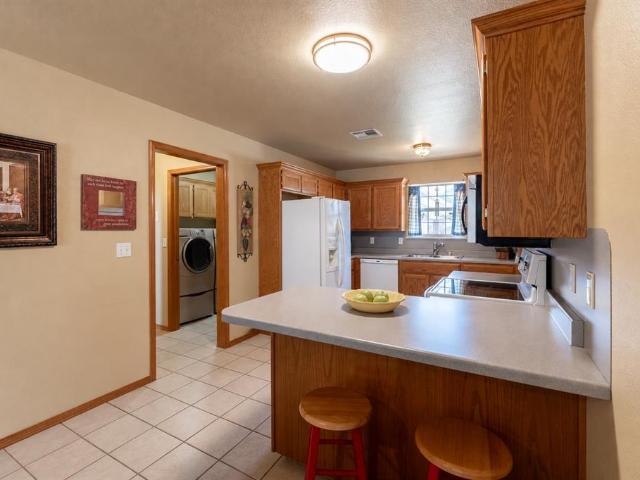 2204 Gray Dove Drive