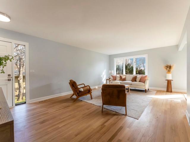 2205 Country Knoll Lane