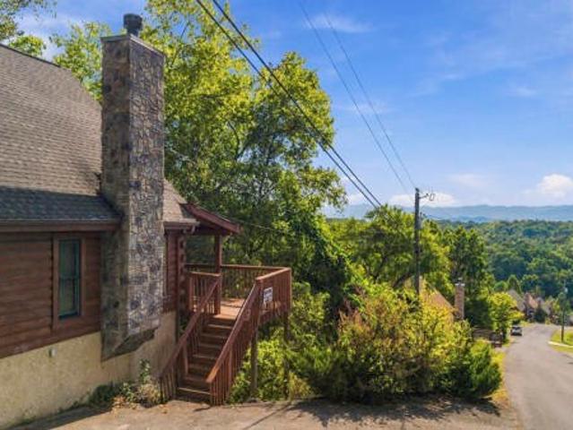 2205 Eagle Feather Drive