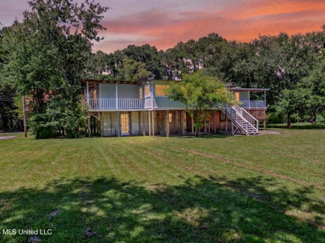 2205 Guillotteville Road
