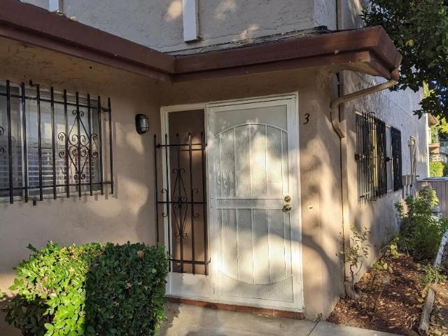 2205 Lemontree Way 3