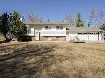 22062 Twp Rd 515, Rural Strathcona County, AB, T8E 1H1 house.