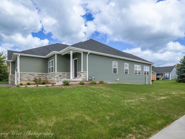 2206 Maggie Lane