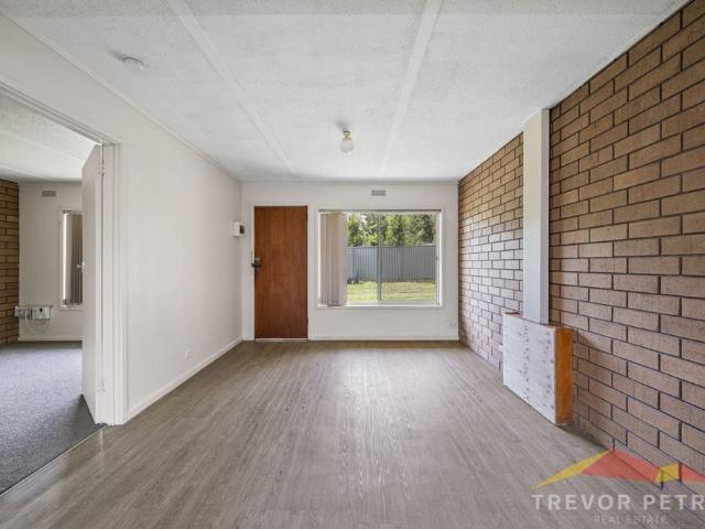 2/206 Clyde St, Soldiers Hill VIC 3350