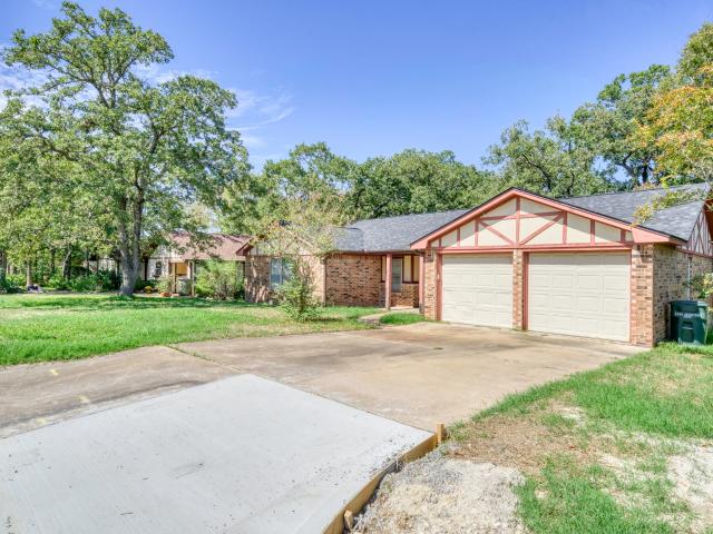 2206 dewberry lane