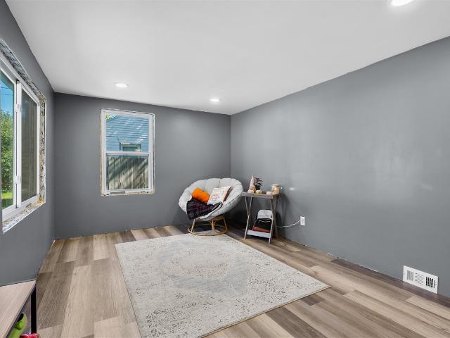 2206 Eckener Drive