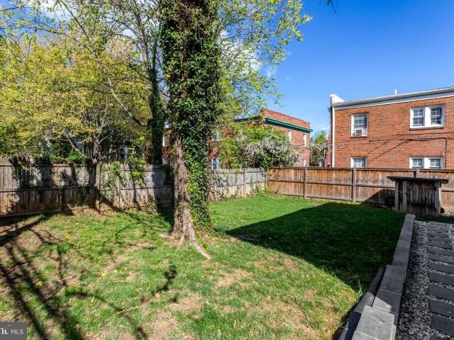 2206 S Grant St, Arlington, VA 22202 | MLS #VAAR2070