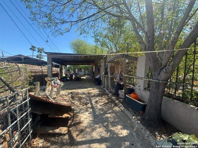 2206 Smith St, Laredo, TX 78046 | MLS #1911