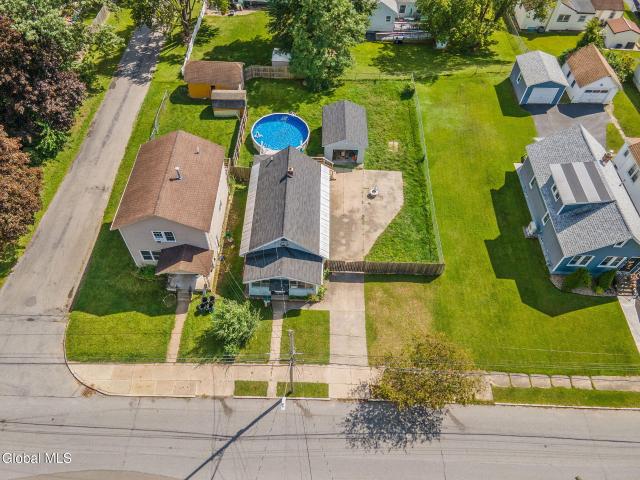 2206 William Street