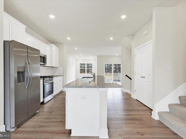 2206 Winterberry Lane