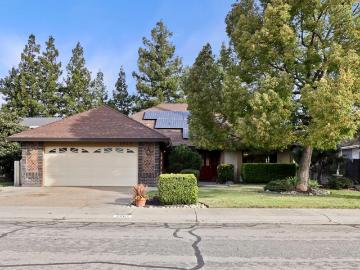 2207 Chaparral Ct, Lodi, CA 95242 | MLS #226020