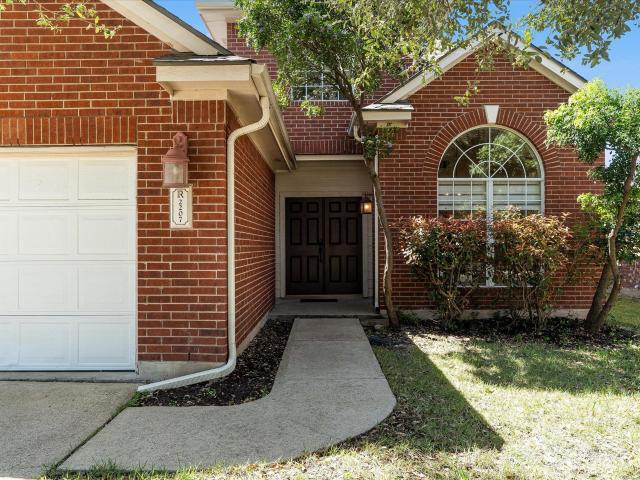 2207 Clover Ridge Dr