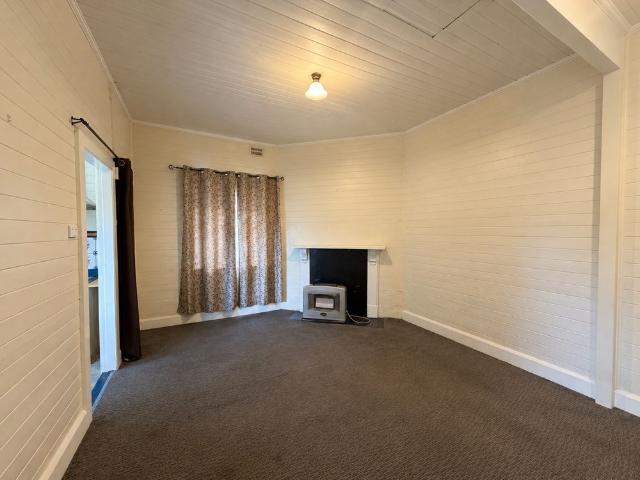 2/207 Dumaresq Street