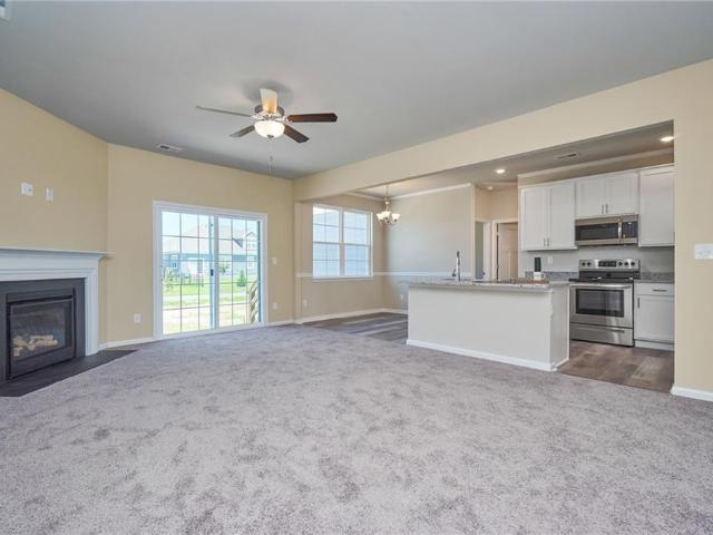 2207 Hampton Roads PW