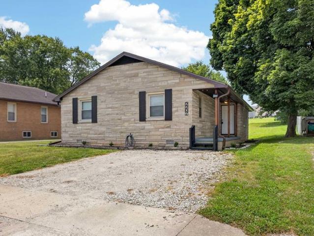 2207 I St, Bedford, IN 47421