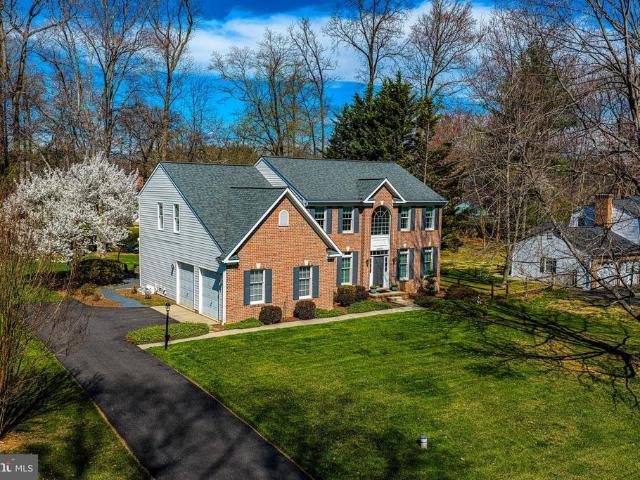 2207 Queensbury Drive