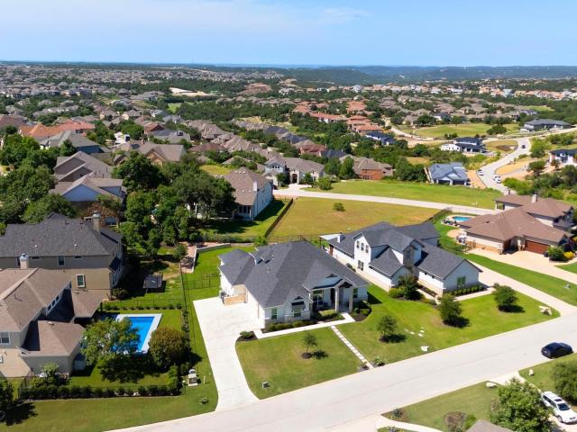 2208 Quarry Loop