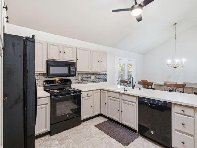2208 Valencia Drive
