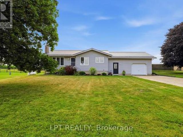 22095 Mc Dougall Line, West Elgin, ON, N0L 2C0 house for sale | Listing ID X13596 | Royal LePage