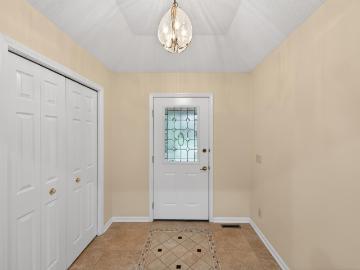 2209 Mapleleaf Drive
