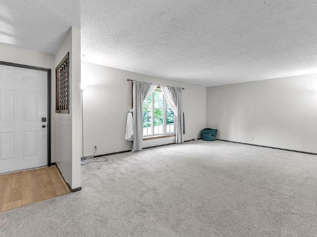 2209 N Leonard Road