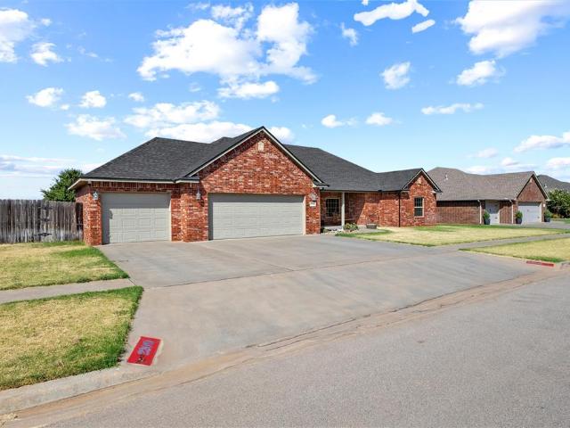 2209 Pinnacle Drive